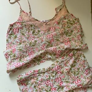 Feminine Gentle Satin Light Weight Sleeping Duo Set Cami Oodji Shorts Top